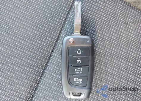 2019 Hyundai Accent Se из США, поврежденный, VIN 3KPC24A38KE049447